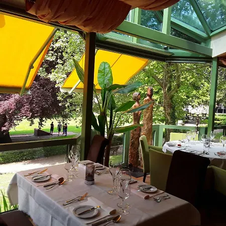 Im Oranienpark 3*